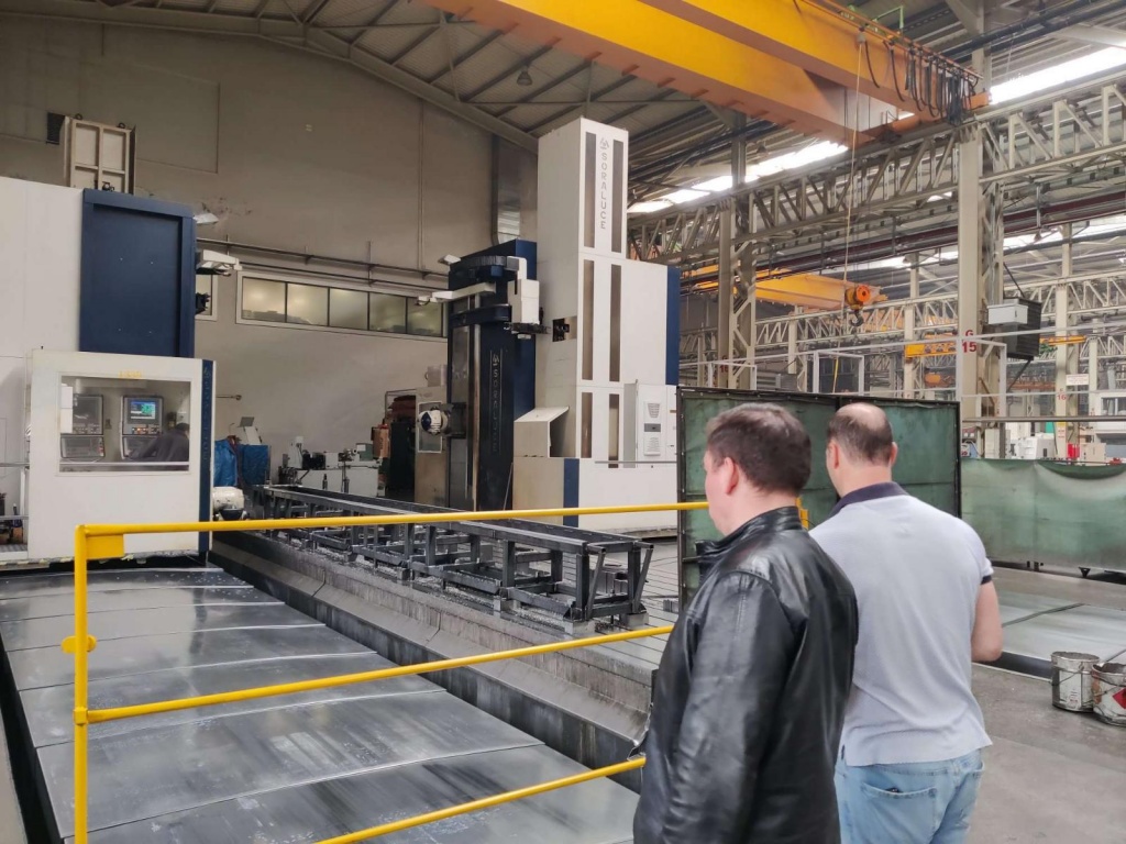 Сотрудники ВЕКПРОМ знакомились со станком SORALUCE на заводе в Турции